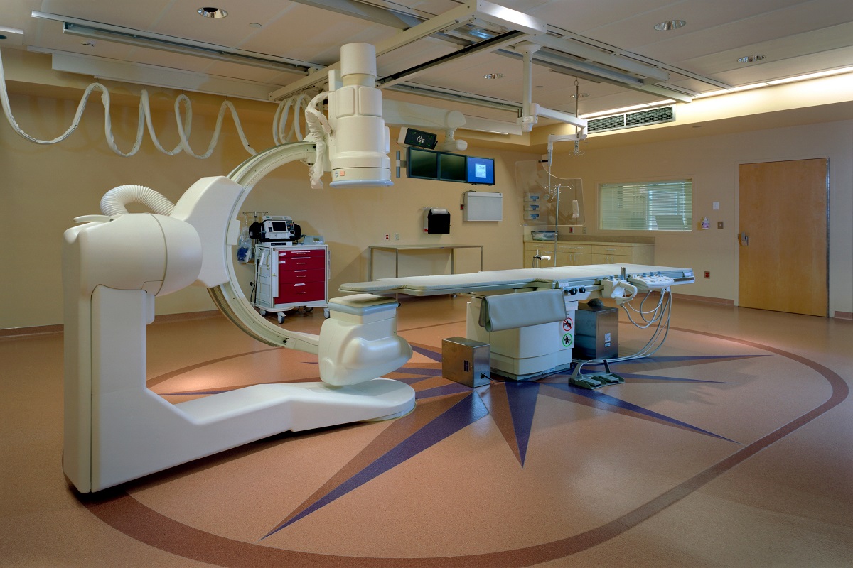 53733-medical-imaging-equipment-in-hospital-UA2G8XV